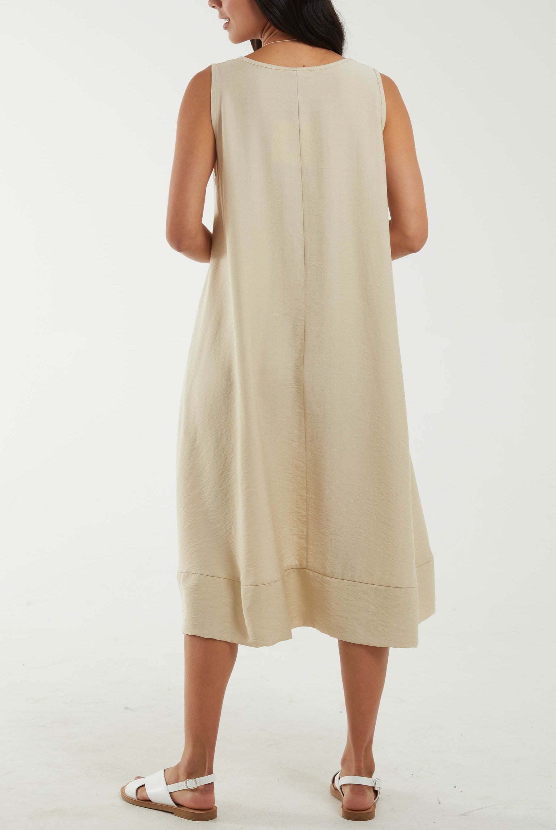 Round Neck Sleeveless Dress with Necklace Dresses WearAll