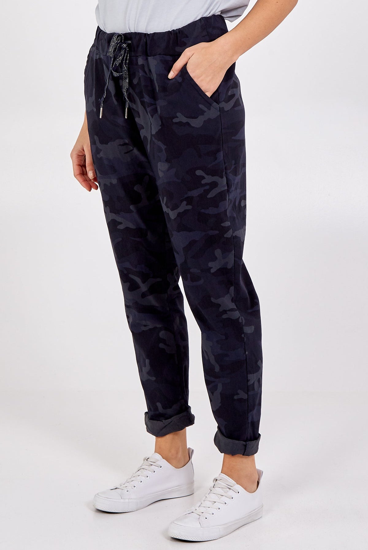Magic Camouflage Trousers (Extra Large) TRS1 WearAll