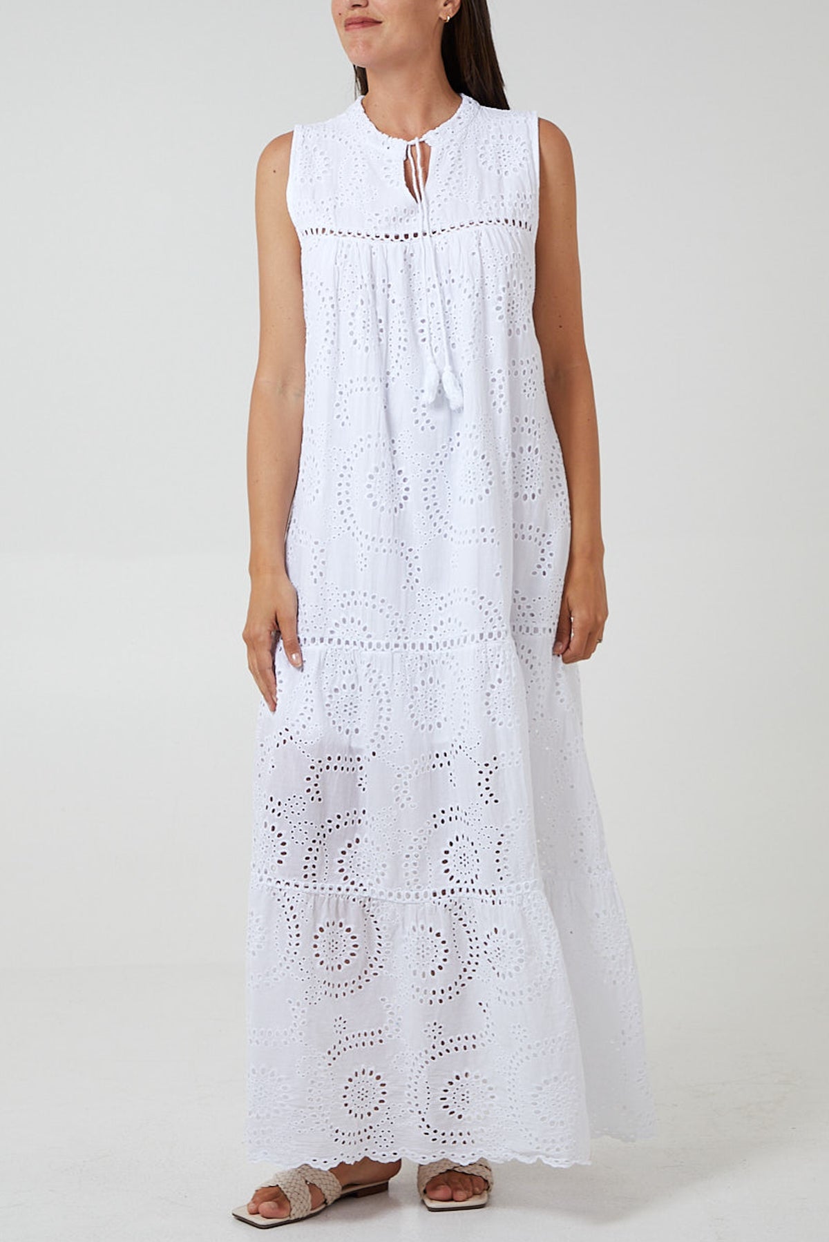 Broderie Anglaise Tiered Maxi Dress DMF2 WearAll White One Size