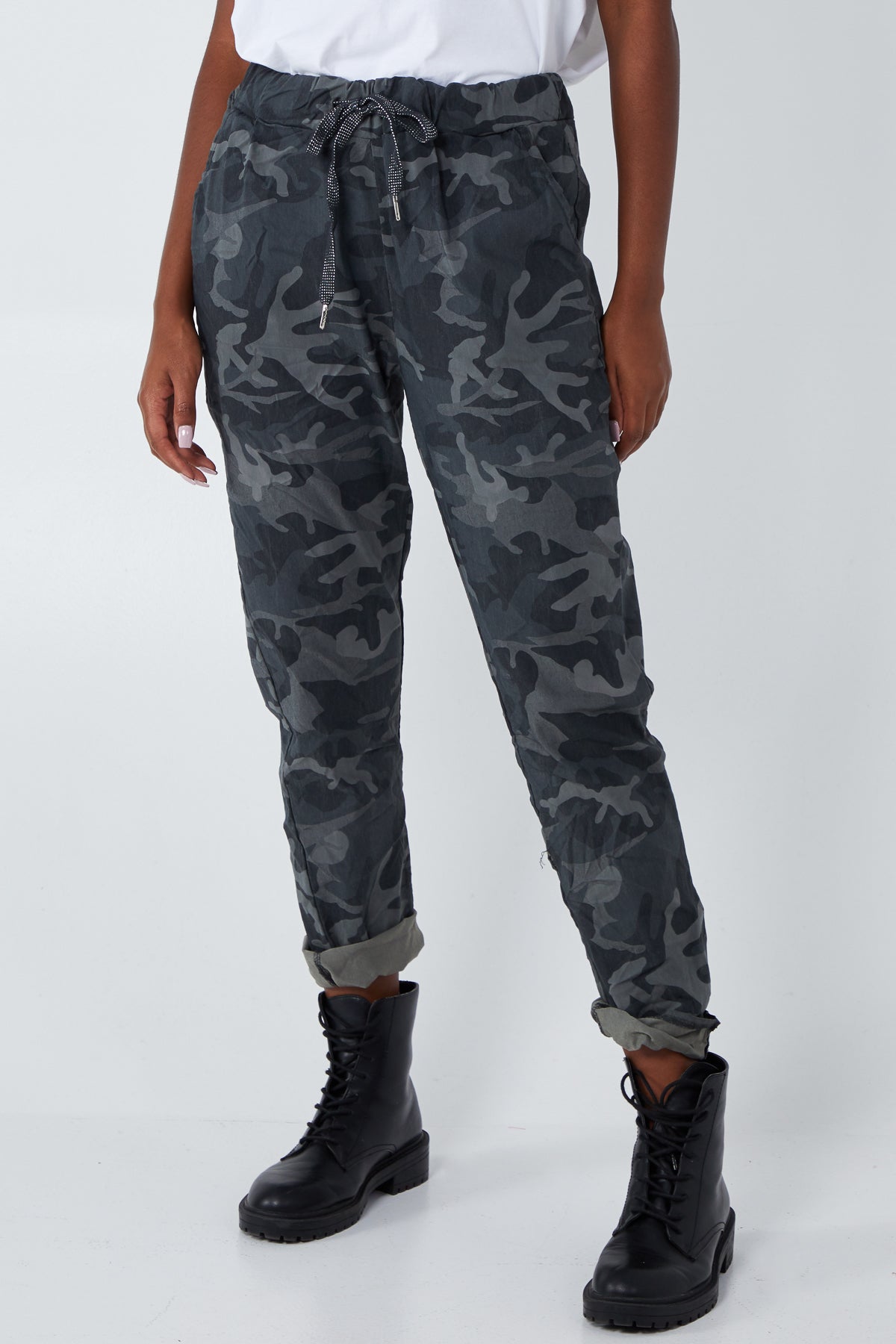 Magic Camouflage Trousers (Extra Large) TRS1 WearAll