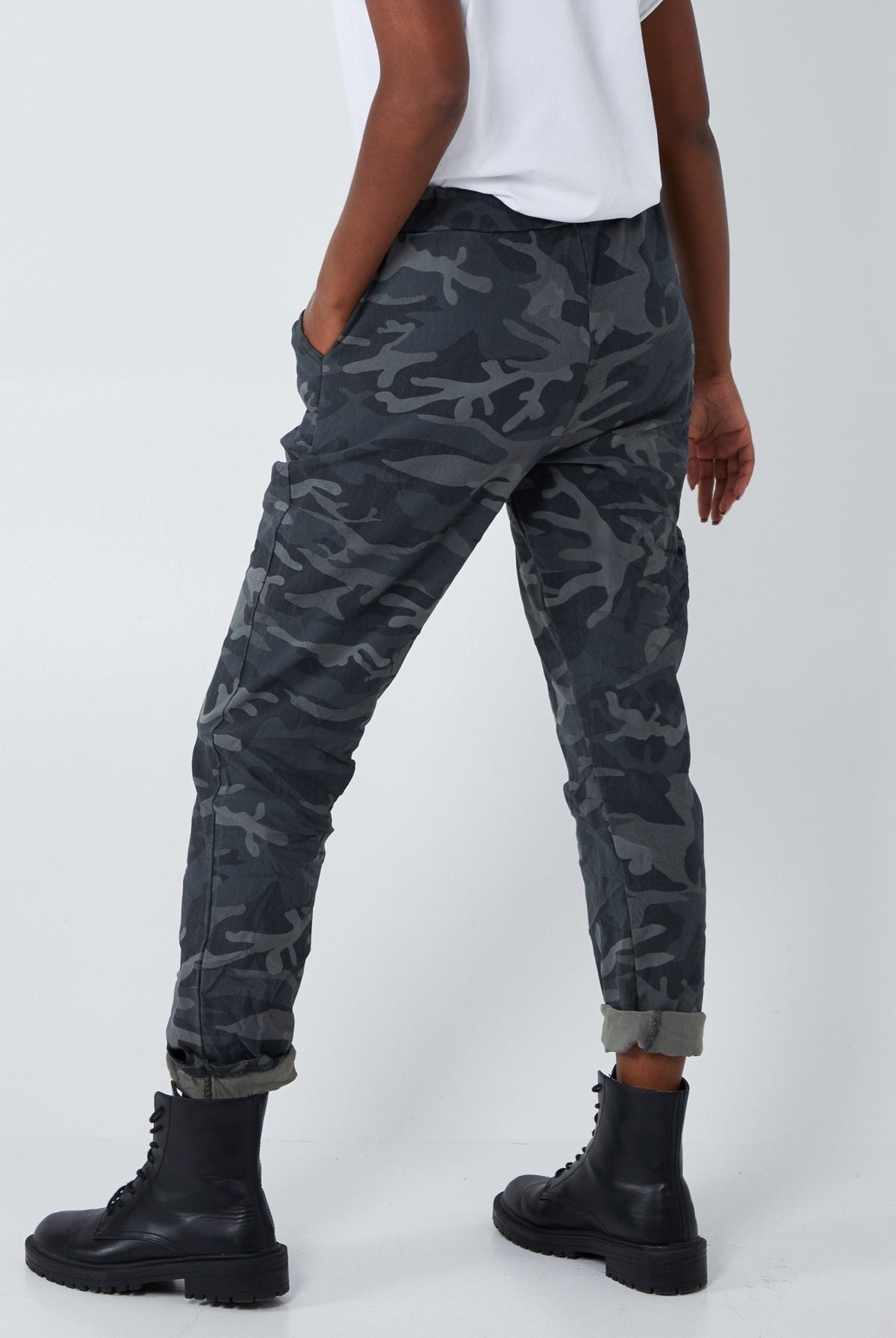 Magic Camouflage Trousers (Extra Large) TRS1 WearAll