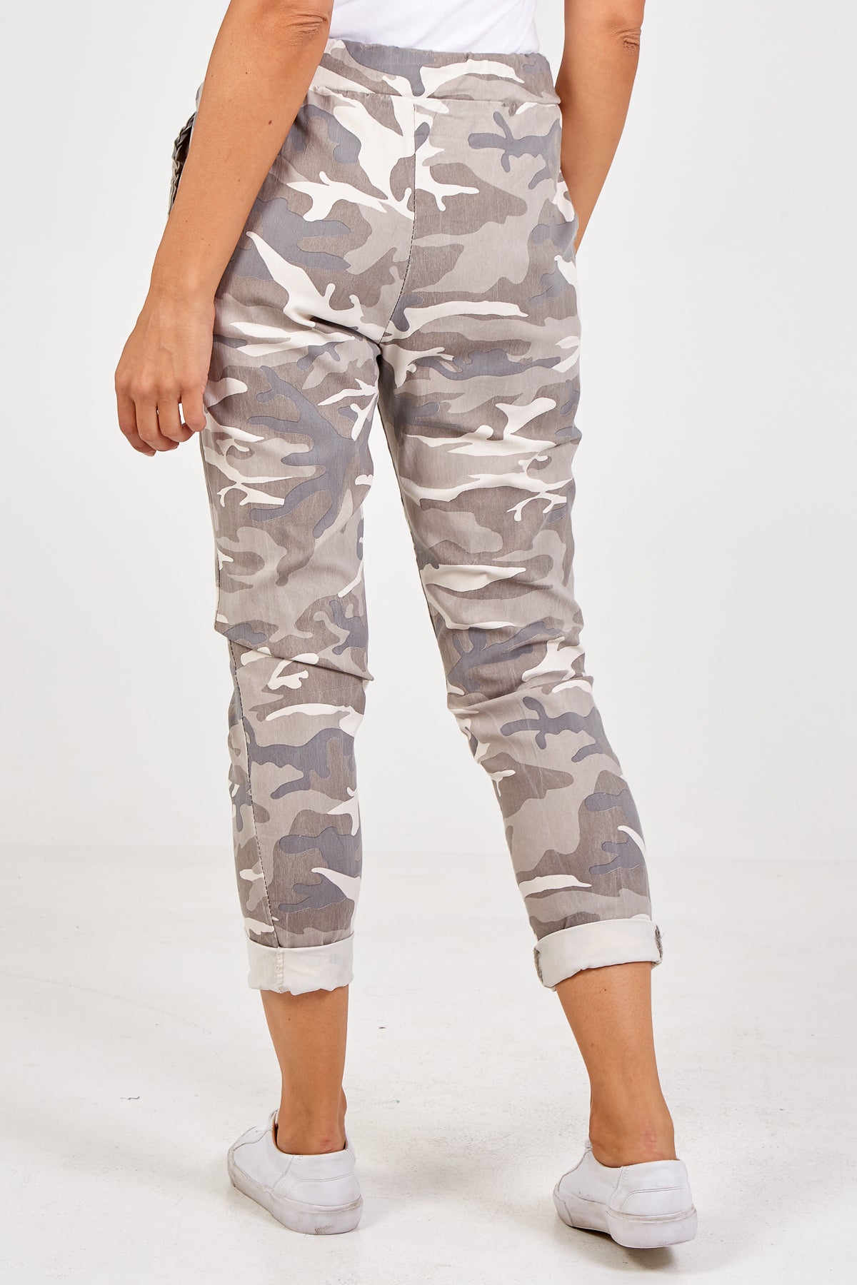 Magic Camouflage Trousers (Extra Large) TRS1 WearAll