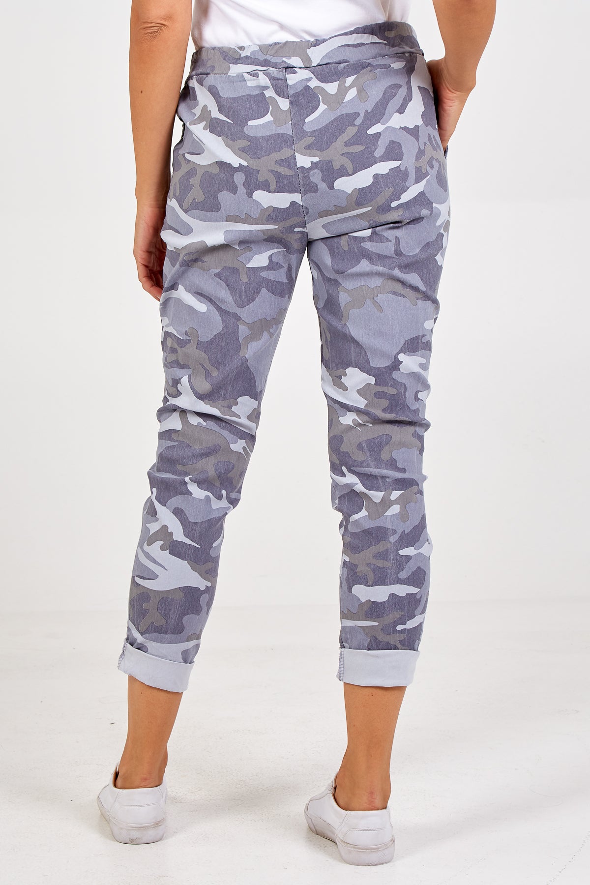 Magic Camouflage Trousers (Extra Large) TRS1 WearAll