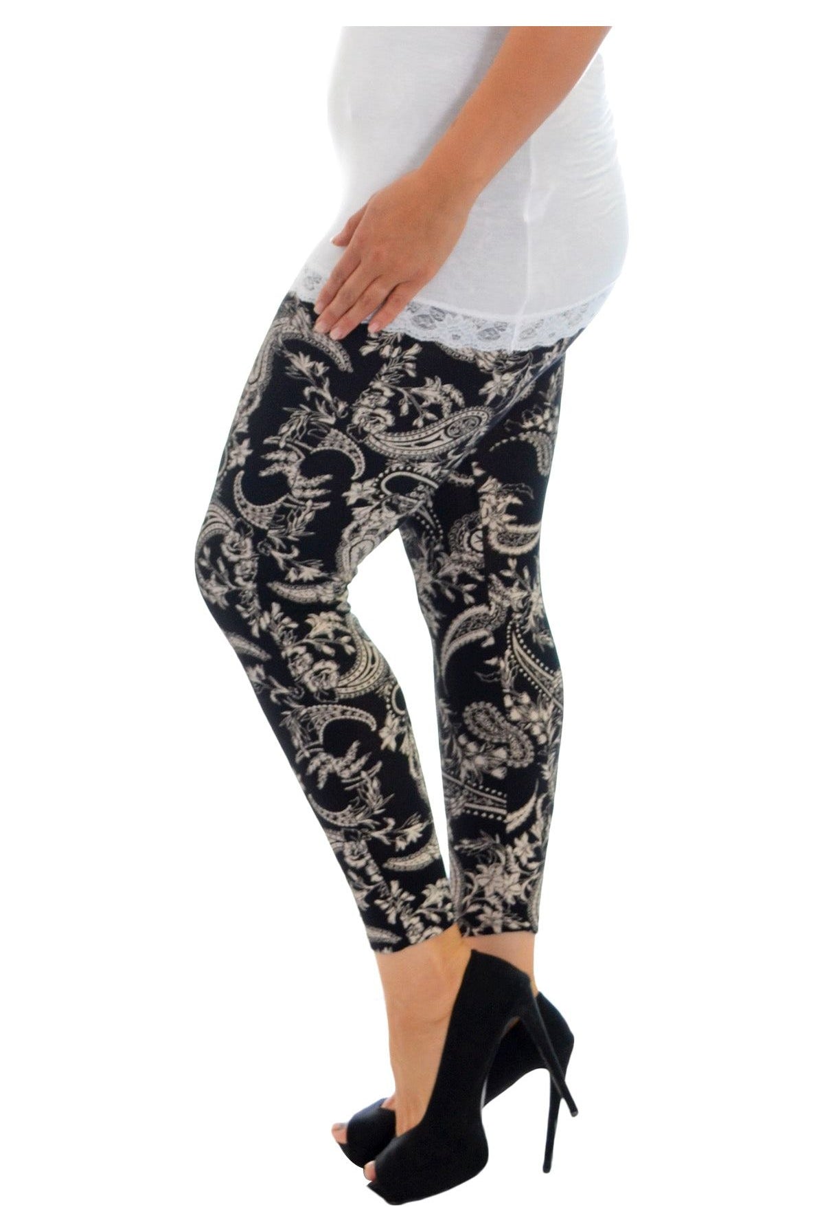 Plus Size Paisley Print Leggings Leggings WearAll