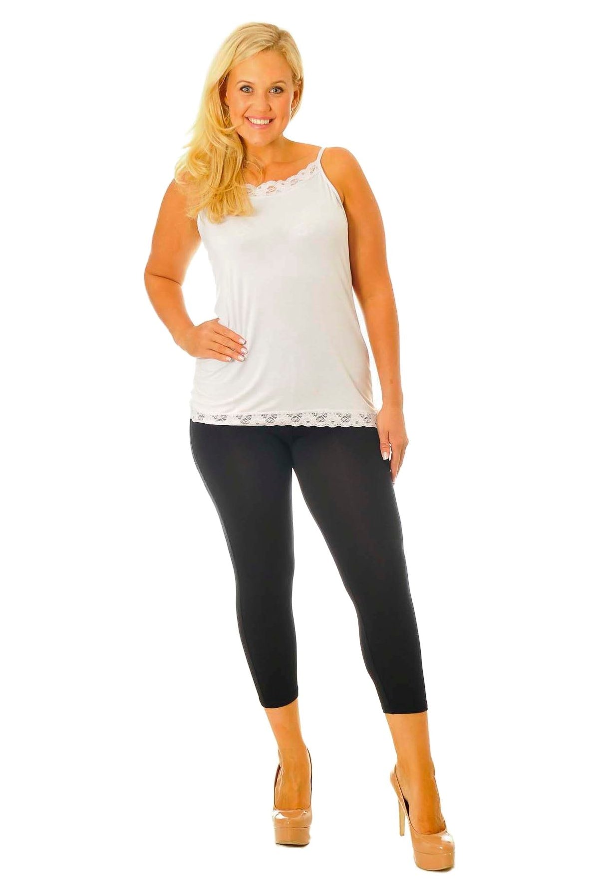 Plus Size 3/4 Length Cropped Leggings Leggings WearAll