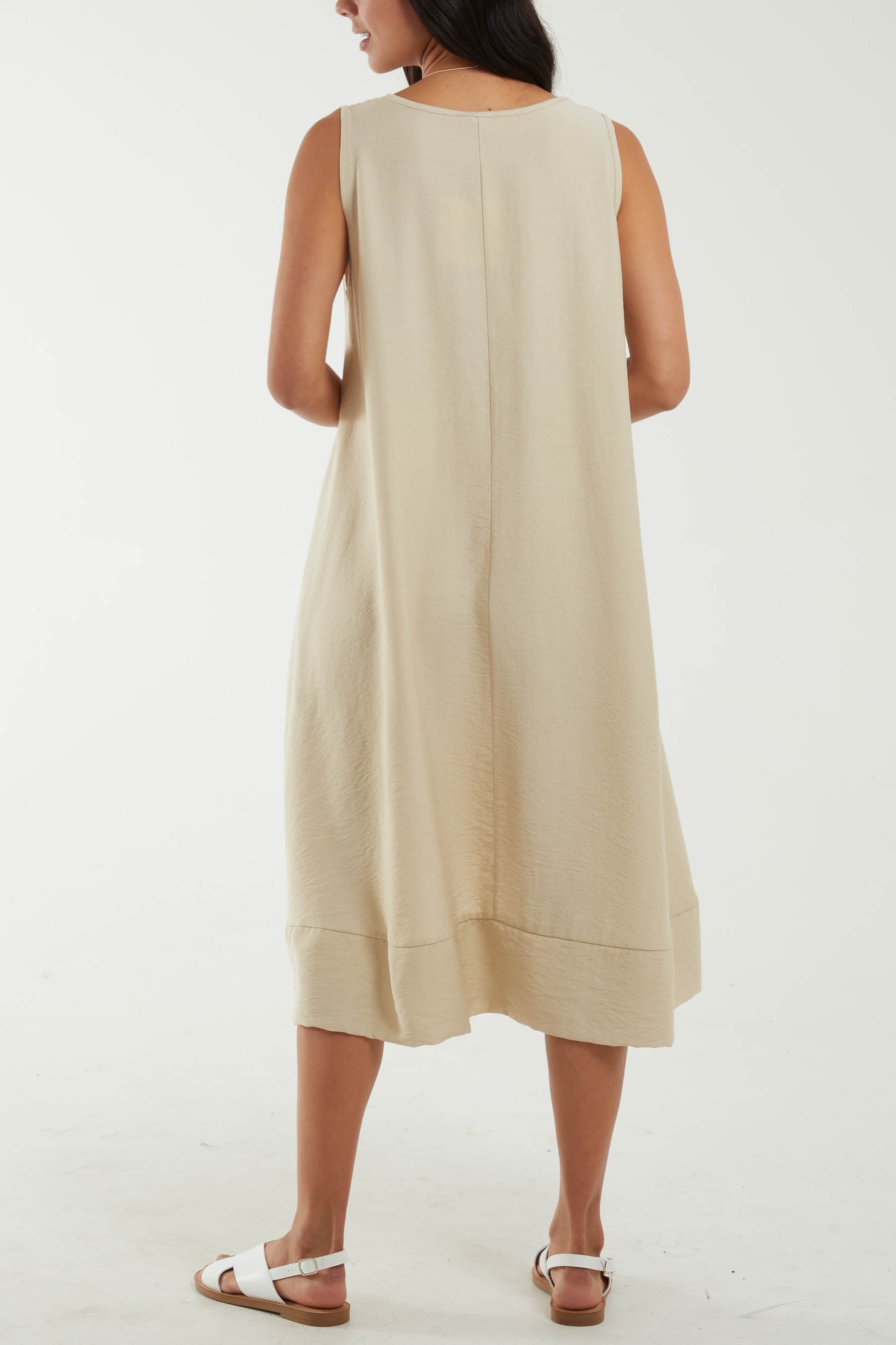 Round Neck Sleeveless Dress with Necklace Dresses WearAll