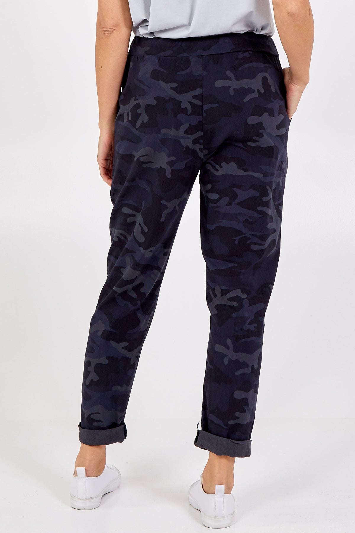 Magic Camouflage Trousers (Extra Large) TRS1 WearAll