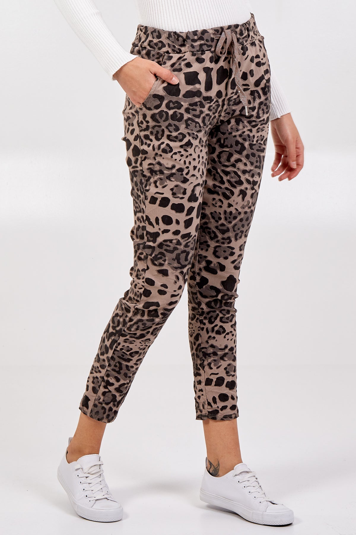 Magic Super Stretch Leopard Print Trousers LEG2 WearAll Mocha One Size