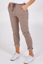 Magic Plain Smart Non-Crush Trouser (Extra Large) TRS1 WearAll Mocha XL/XXL