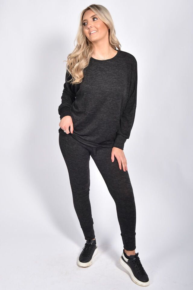 Dip Hem Top And Joggers Loungewear Tops WearAll Black M