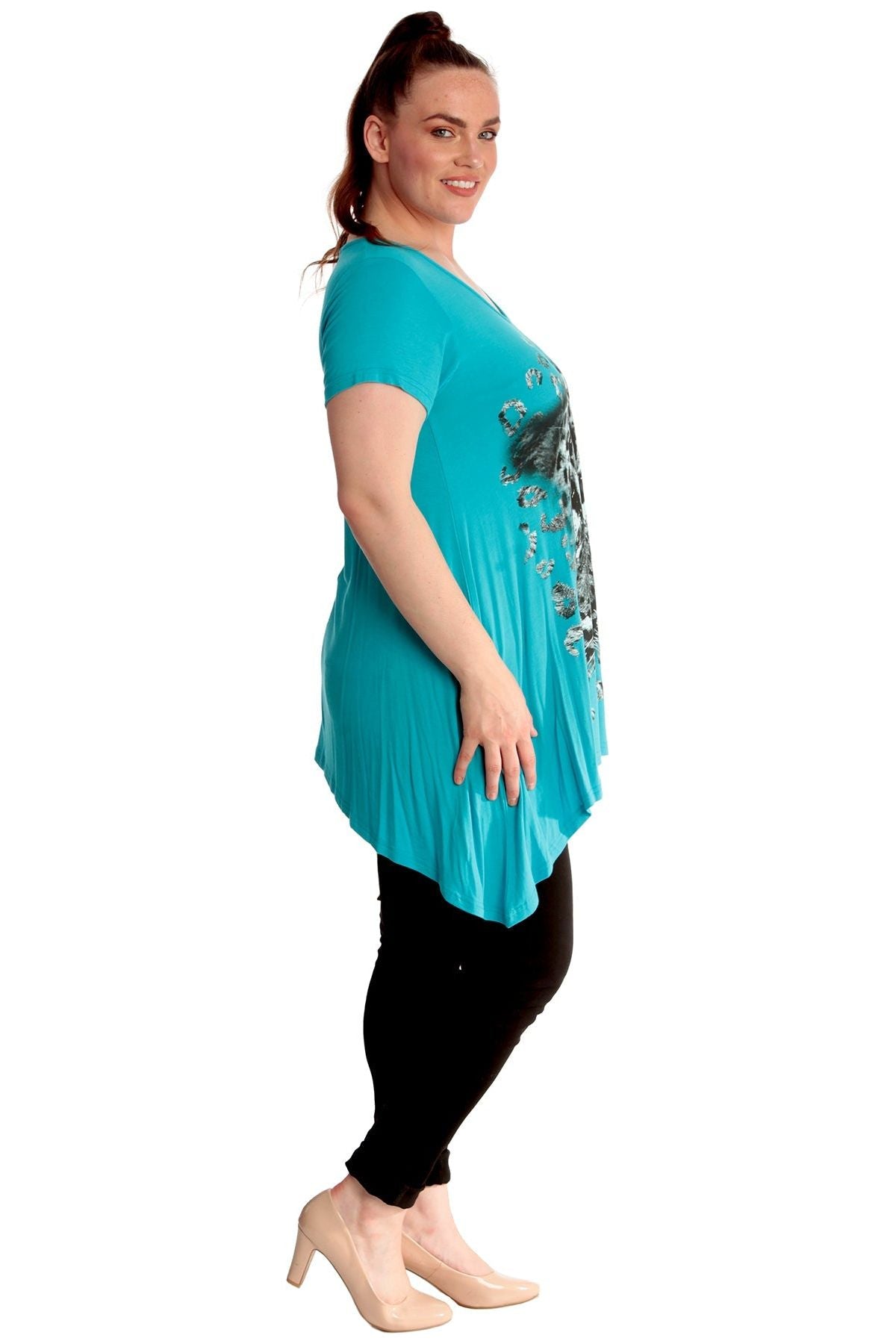 Leopard Print Hanky Hem Short Sleeve Top